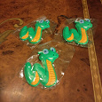 Отдается в дар Магниты детские змейки зелёные 3 шт. Новые