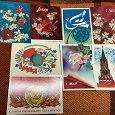 Отдается в дар Советские открытки с 1 мая и одна с 8 марта, и одна с Октябрем, чистые