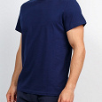 Отдается в дар Темно-синяя мужская футболка (б/у немного). Размер М (46-48)