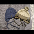 Отдается в дар Детские зимние шапки на 2-3 года.