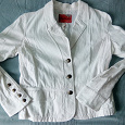 Отдается в дар Белый летний пиджак 42-44 размера