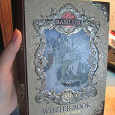 Отдается в дар Оригинальная металлическая коробка в виде толстой книги «Winter book»