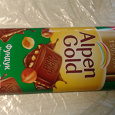 Отдается в дар Alpen Gold молочный шоколад Фундук