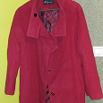 Отдается в дар Новое женское пальто красного цвета — как раз на «после лета» :)
