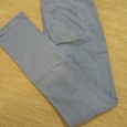Отдается в дар Женская одежда: брюки, джинсы.