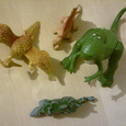 Отдается в дар Динозавры игрушки