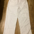 Отдается в дар Белые брюки 48 размер