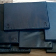 Отдается в дар 8 штук коробочки — боксы для СД и ДВД дисков, 7 черных на фото+1 прозрачная