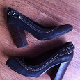 Отдается в дар Чёрные женские туфли 36 размера