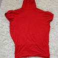 Отдается в дар Ярко-красная женская футболка