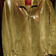 Отдается в дар Золотистая кожаная куртка (48-50)