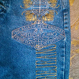 Отдается в дар Джинсы с вышивкой «Ferre Jeans»