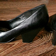 Отдается в дар Туфли чёрные. 36 размер