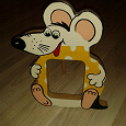 Отдается в дар Фоторамка деревянная Мышь