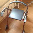 Отдается в дар Инвалидное кресло-ходунки