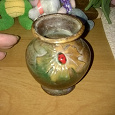 Отдается в дар маленькая керамическая вазочка