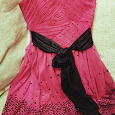 Отдается в дар Вечернее ярко-розовое платье, размер 38 (m)