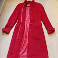 Отдается в дар Красное шерстяное пальто 42 размер