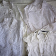 Отдается в дар Блузки белые рост 120-130 см 5 шт