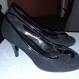 Отдается в дар Туфли черные замшевые. 35 размер