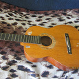 Отдается в дар Классическая гитара CREMONA чехословакия