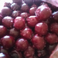 Отдается в дар замороженные ягоды вишни и жимолости