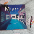 Отдается в дар Фотокнига на английском об архитектуре Майами, США
