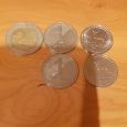 Отдается в дар монеты — грузинские лари