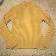 Отдается в дар свитер размер 42