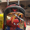 Отдается в дар Школьный рюкзак на колесах человек паук.