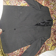 Отдается в дар пиджак носился мало ширина в талии60см высота 90 см нет 1 пуговицы м сходненская
