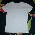 Отдается в дар Белая футболка на 4-5 лет
