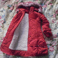 Отдается в дар Теплая длинная куртка на девочку 6 лет