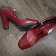 Отдается в дар туфли красные размер 39 на каблуке