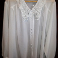 Отдается в дар Нарядная женская блузка белого цвета