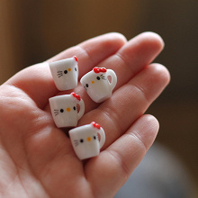 Отдается в дар Маленькие кукольные чашки Hello Kitty