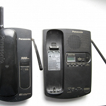 Отдается в дар Радиотелефон Panasonic KX-TC-1401 + база KX-TC-1501B