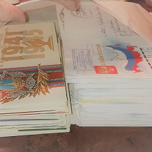 Отдается в дар открытки+ почтовые конверты (картинки на конвертах)