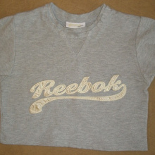 Отдается в дар Спортивный топик Reebok размер S