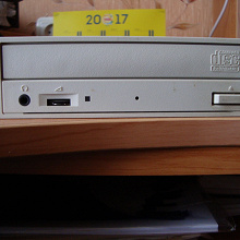 Отдается в дар CD-ROM NEC