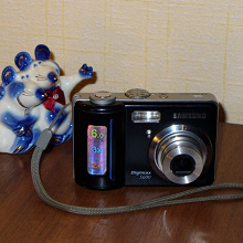 Отдается в дар Цифровой фотоаппарат Samsung Digimax S600.