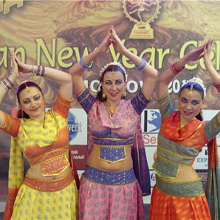 Отдается в дар ДАРИМ месяц бесплатных занятий в коллективе Индийского и Восточного танца!