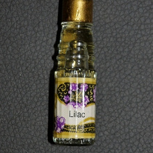 Отдается в дар Флакончик духов Lilac