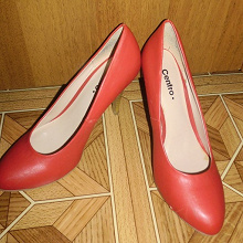 Отдается в дар туфли красные