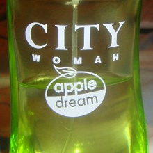 Отдается в дар Туалетная водичка City Woman Apple Dream)