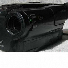 Отдается в дар Видеокамера Sony CCD-TR380E (№78406)
