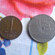 Отдается в дар монеты 1 и 1