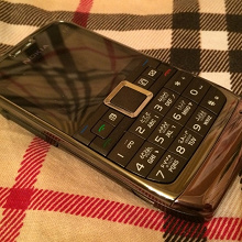 Отдается в дар Nokia E71 (Копия).