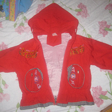 Отдается в дар Куртка ребенку 3-4 года