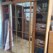 Отдается в дар Шкаф-купе зеркальный с раскладкой